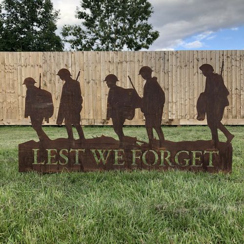 Remembrance Soldier Scene Garden Decoration - Metal Silhouettes for Lawn & Wall